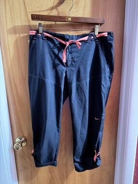 Nike 8/10 black  Jogger Pants with Coral Accent